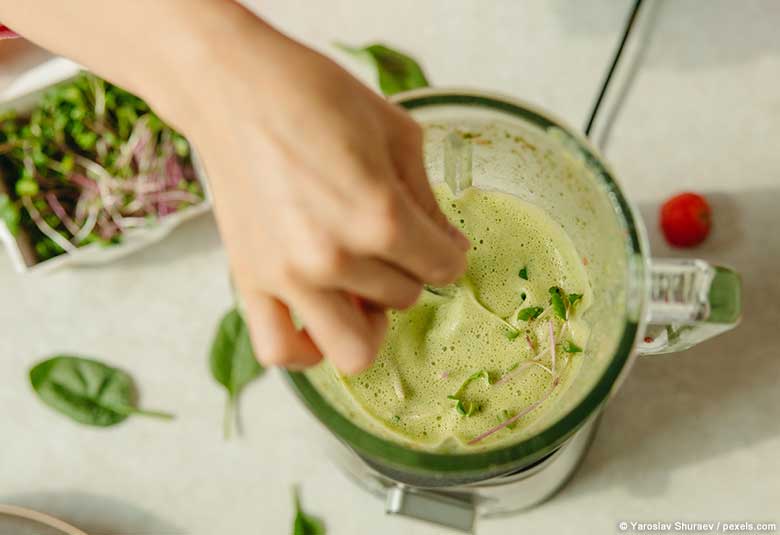 Vorsicht vor dem Pürieren von Suppe im Mixer.